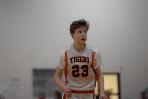 Boys Basketball Beats Brady