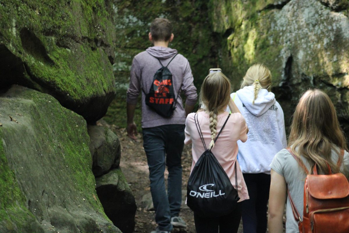 Students travel to Cuyahoga National Park for Science & Art Field Trip